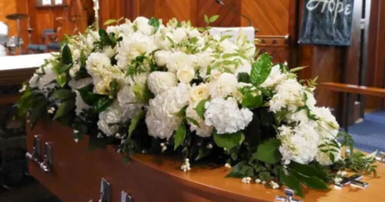 What to Do With Funeral Flowers After a Funeral