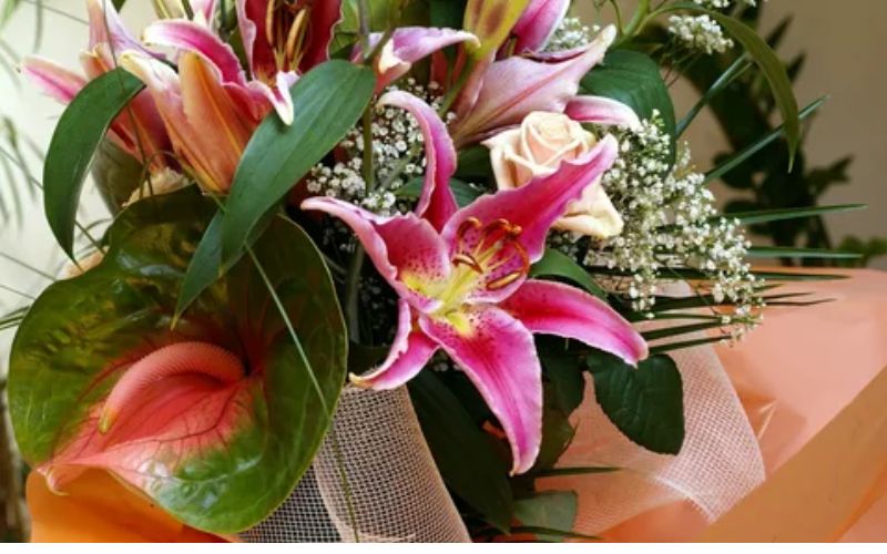 Asiatic lilies bouquets