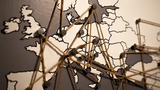 5 Best Tools Every Traveler Needs for Seamless Connectivity