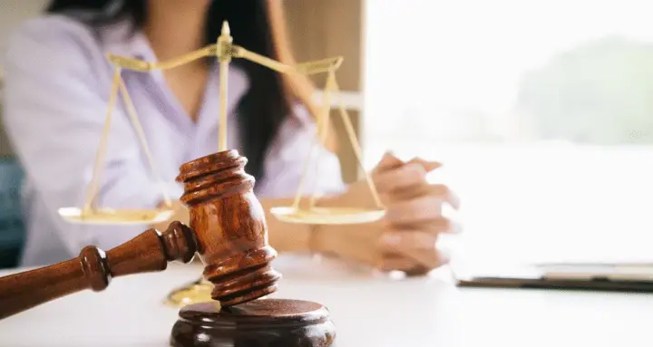 How a Family Lawyer Protects Your Rights in Divorce Litigation