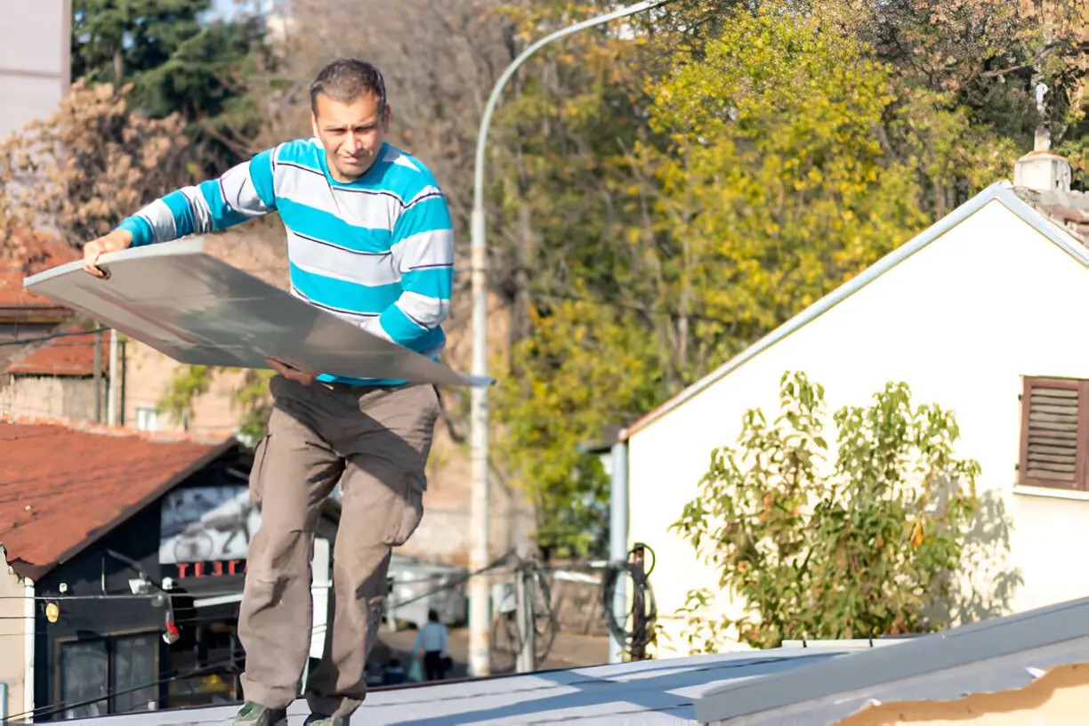 Steps to Consider Before Choosing Metal Roof Replacement